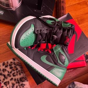 Pine Green Nike Air Jordan 1 High - Black and Green with Red Accents Men’s 8